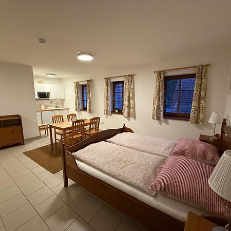 Hotel Trilety Mlyn Police  Zewnętrze zdjęcie
